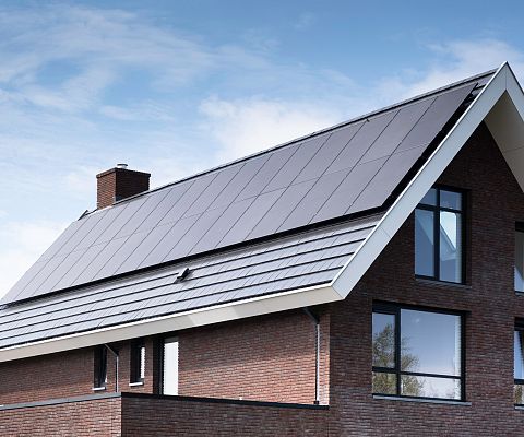 Grafika Elektrownie słoneczne dla klientów indywidualnych